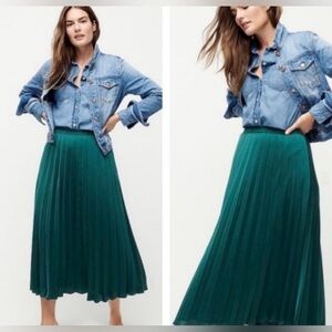 Vintage J Crew Emerald Green Pleated Midi Skirt Size 00 Closet Statement Piece